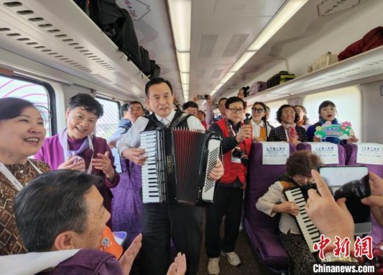 410ɽ|܇ϵġyl(f)˿L(fng)cף܇Ͷ\Iӛ w z