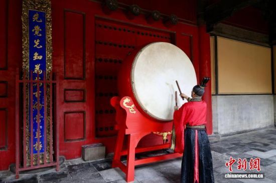 928깫Ӵɽ|eˆTQӛ  z