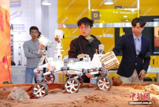 102486Їbչʾ(hu)ɽ|ʡu^(q)Ļչ(hu)չ[e_(d)12fƽ800I(y)y®a(chn)Ʒcg(sh)չD酢^ڻɳP(dng)M(jn) z