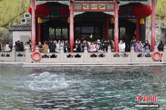 3��18����ɽ�|��(j��)�����������Е�����ͻȪ����(j��)�ϴ����������ձ��^��������ȱ����Ч��ˮ�a(b��)�o���B�Ձ�(l��i)����ͻȪˮλ���_���������½���ģʽ����(d��ng)���峿������՚�Ӱ�����(j��)��ӭ��(l��i)һ��(ch��ng)���r�r�Ĵ�����������ӛ�� �O���� �z