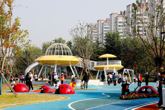 �R��h�ڴ����@���R��hί���������D