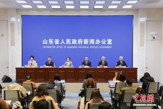 11��13����ɽ�|ʡ�����������k�����e�����l(f��)��������B��ʮ���塱�r��ɽ�|�Ƅӽ��ڸ��|(zh��)���l(f��)չ��r��ɽ�|ʡ�����������k���ҹ��D