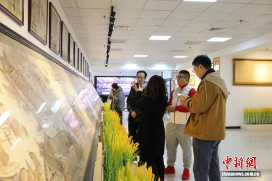 ����11��18�������L�F(tu��n)һ�����˽Ⲵ�����ݮ�����������Т�i �z