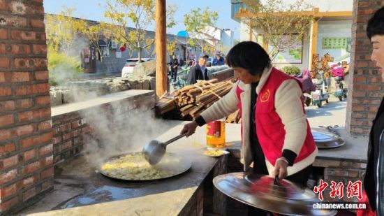 �������f��Т��ʳ�ù����ˆT�ڜʂ�����R��hί���������D