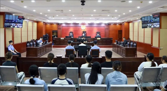  �����H����Ժ���_�_ͥ�����涾���������M����У�W(xu��)���� 