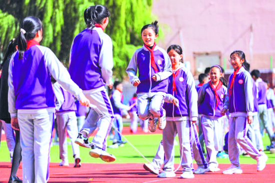 �������u��ɽ·С�W(xu��)�ČW(xu��)�����n�g��Ϣ�r�����K������ �z