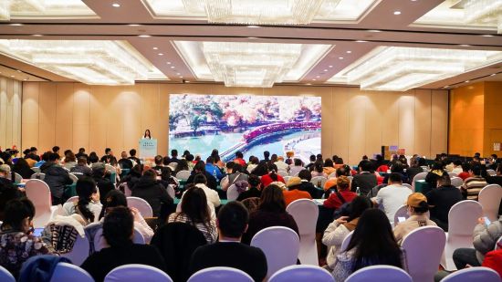 ���k�����D