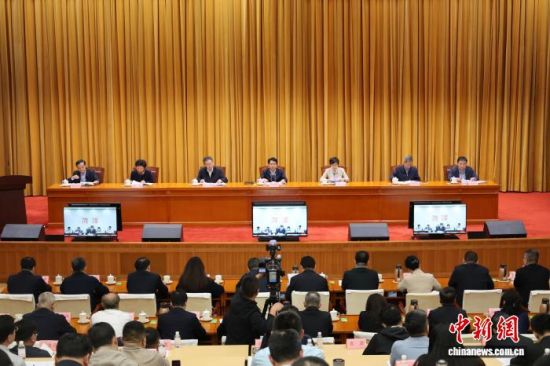 ����4��16�գ�ɽ�|ʡ�y(t��ng)��(zh��n)ϵ�y(t��ng)����������(hu��)�h�ڝ�(j��)�����_�������� �z